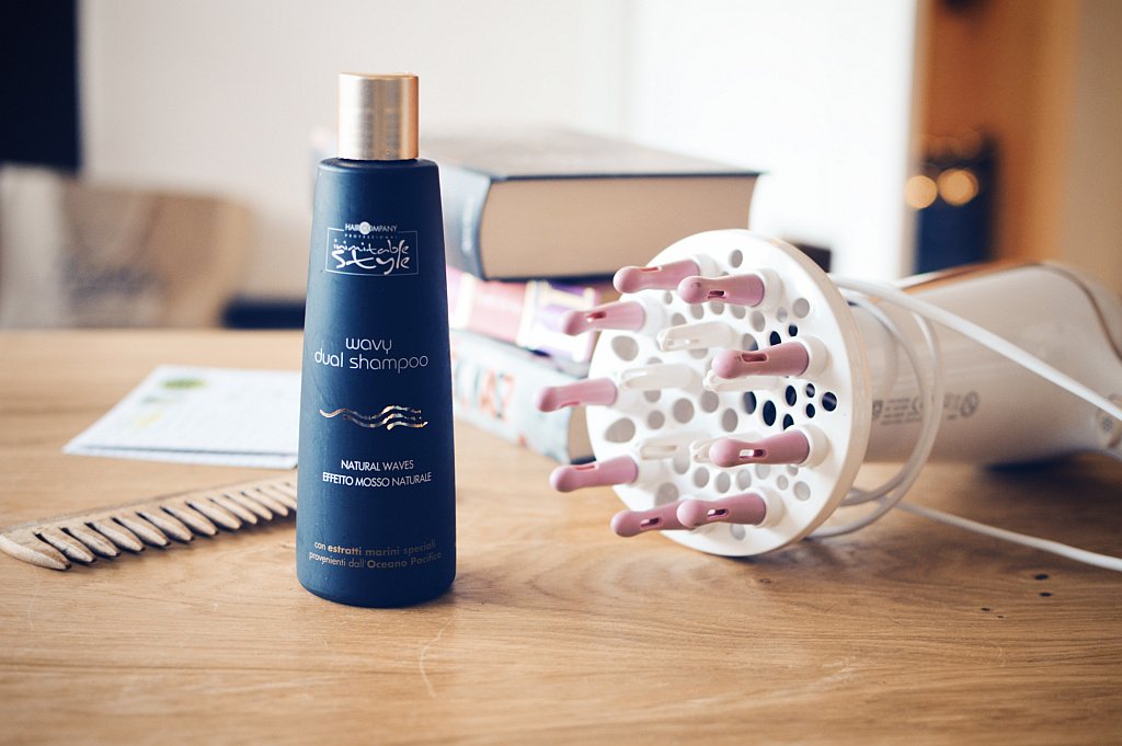 Apžvalga: “Hair Company” šampūnas-kaukė banguotiems plaukams iš “Inimitable Style” serijos