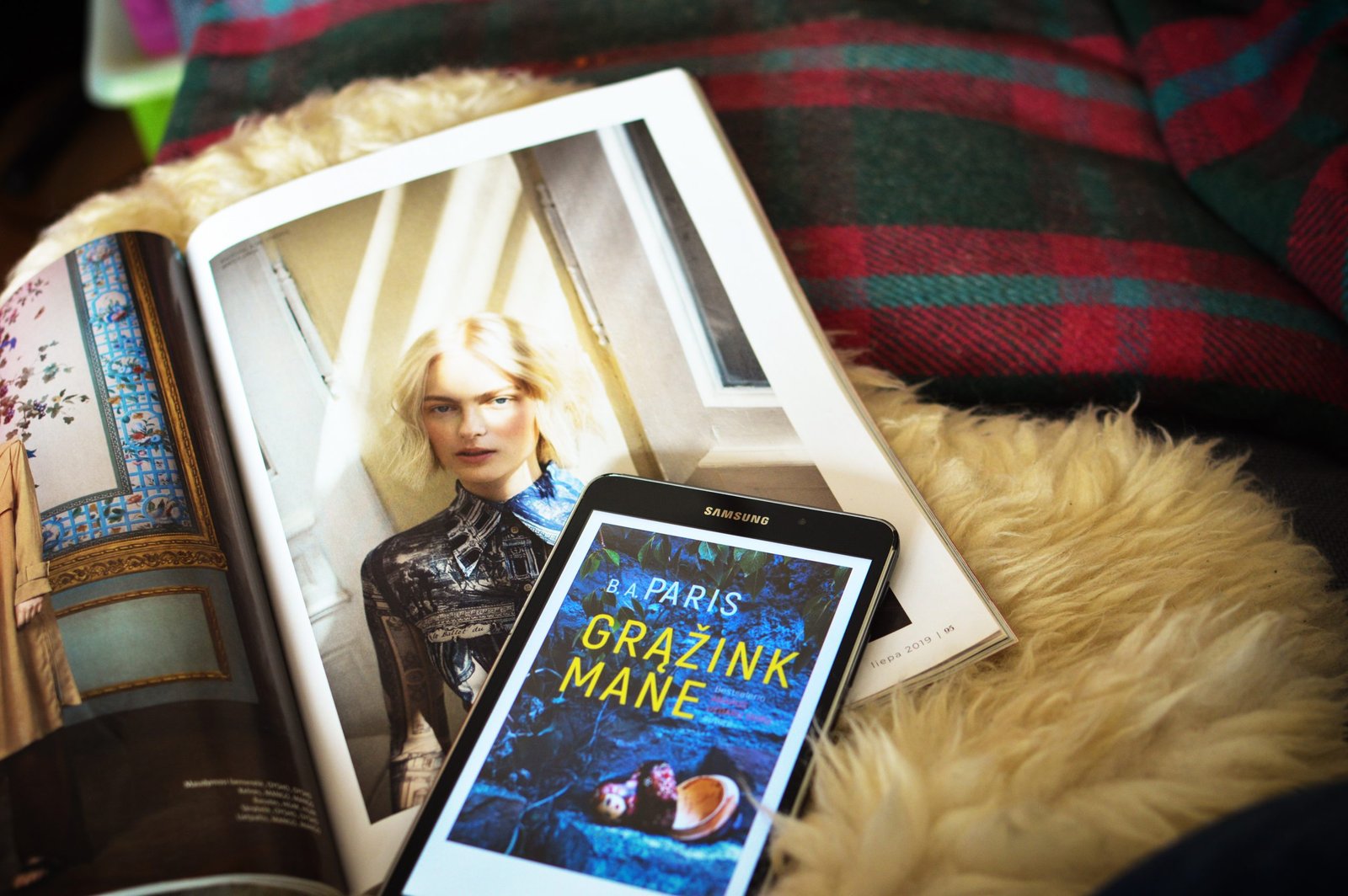 1048(74) B. A. Paris “Grąžink mane”